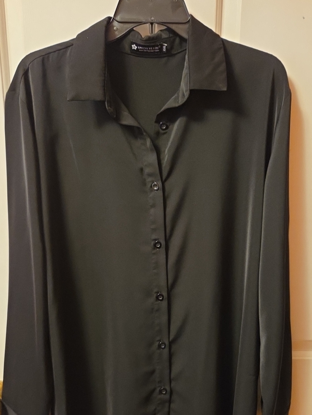 Beautiful Black Collar long Sleeve Dressy Shirt.